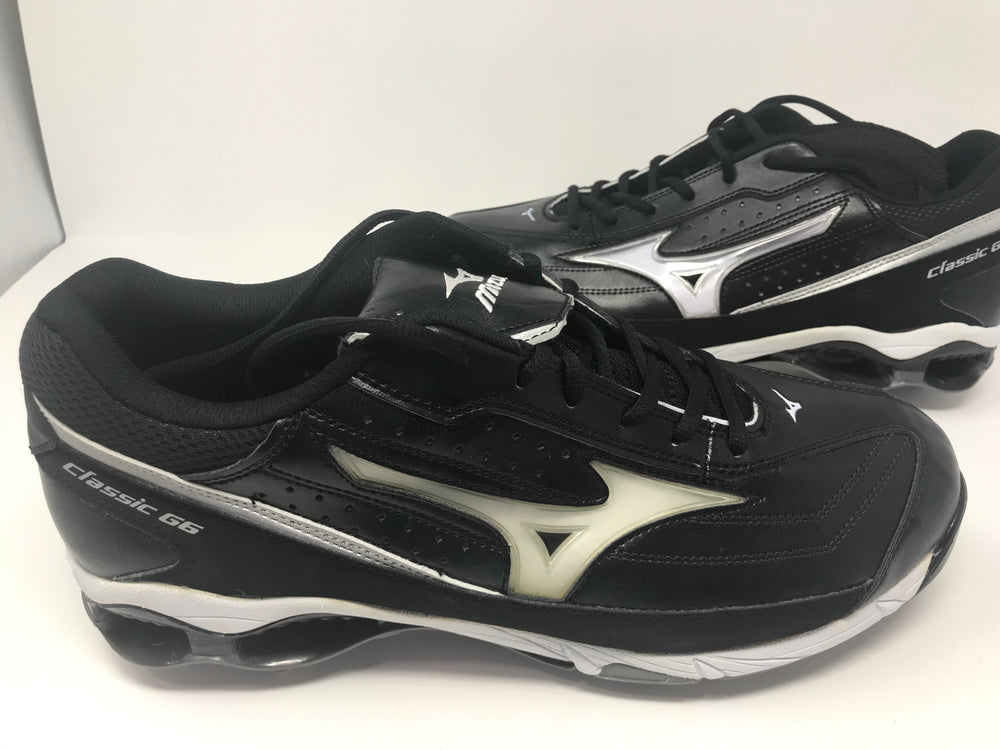 New Other Mizuno 9 Spike Classic G6 Low switch Mens 13.5 Baseball Cleats Blk/Wht