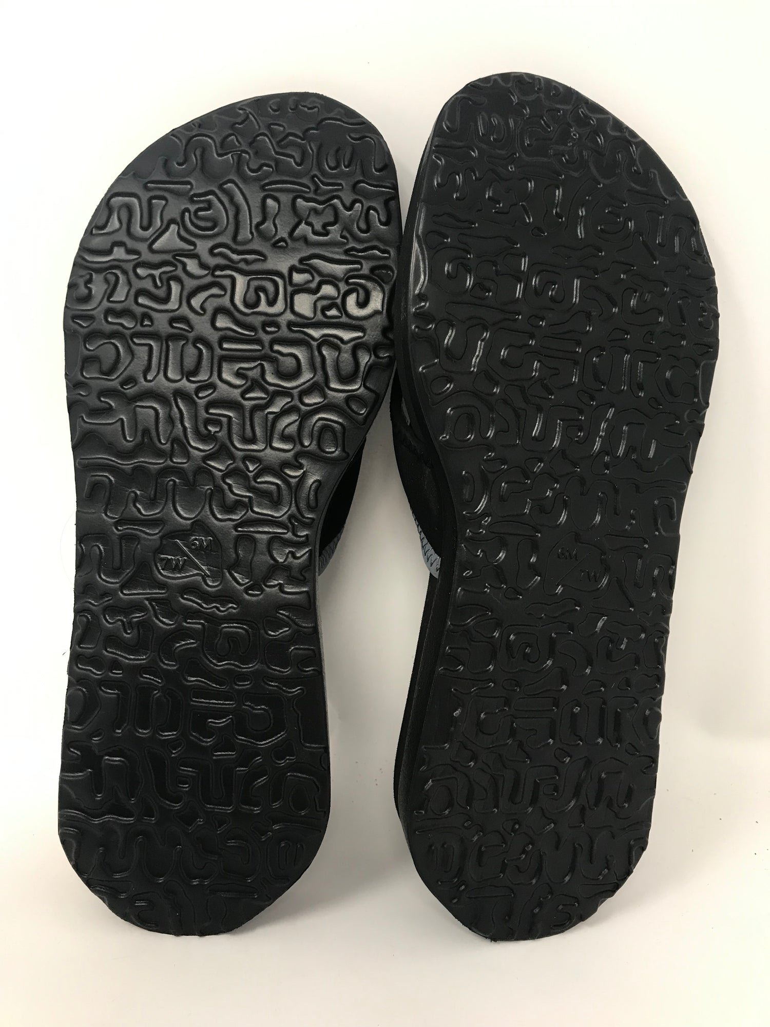 Nike Men's Celso Thong Plus Sandal (11, Black/White-Cool Grey