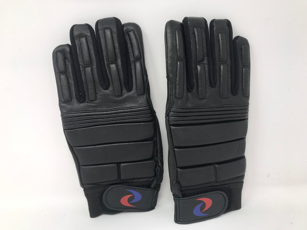New ProTeam Youth Full Finger Lineman Football Gloves Small Black