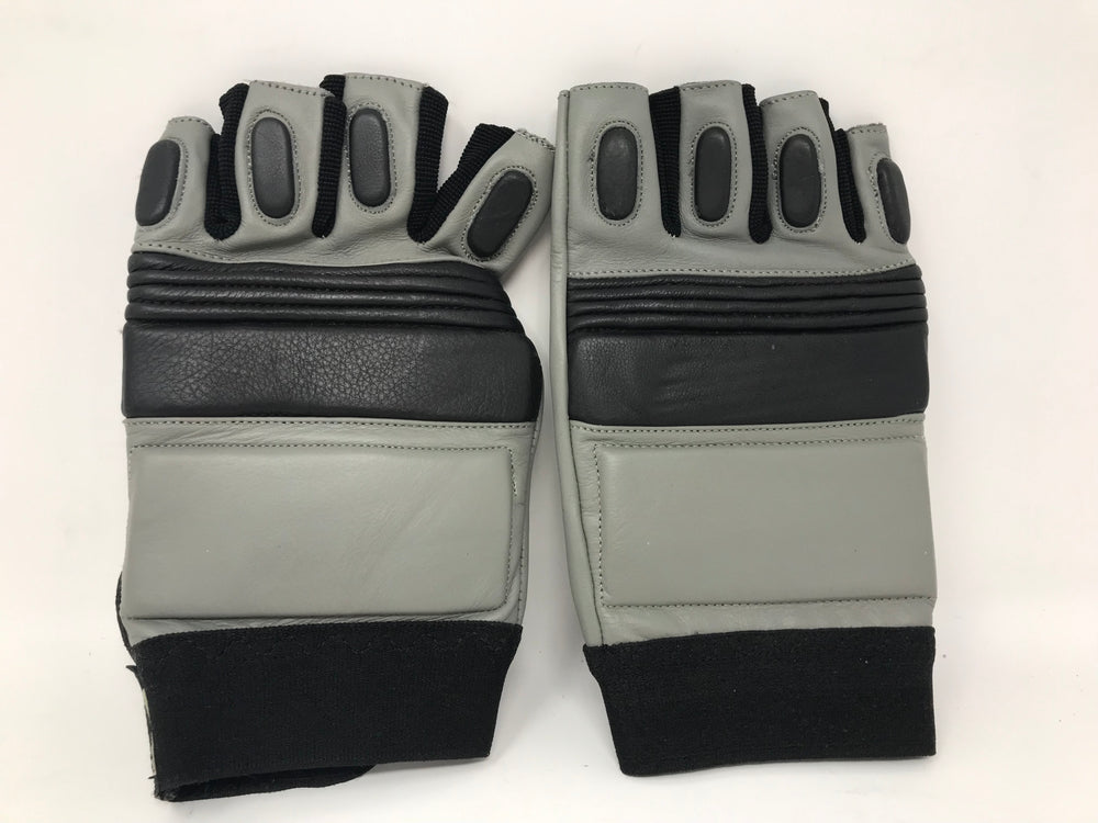 New ProTeam Adult Half Finger Lineman Football Gloves X-Large Black/Gray