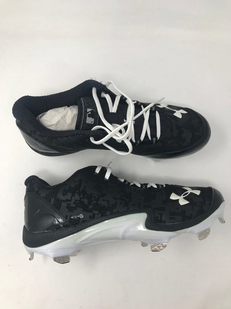 New Under Armour Men's Natural Low ST Metal Baseball Cleats Black/White Men 10.5