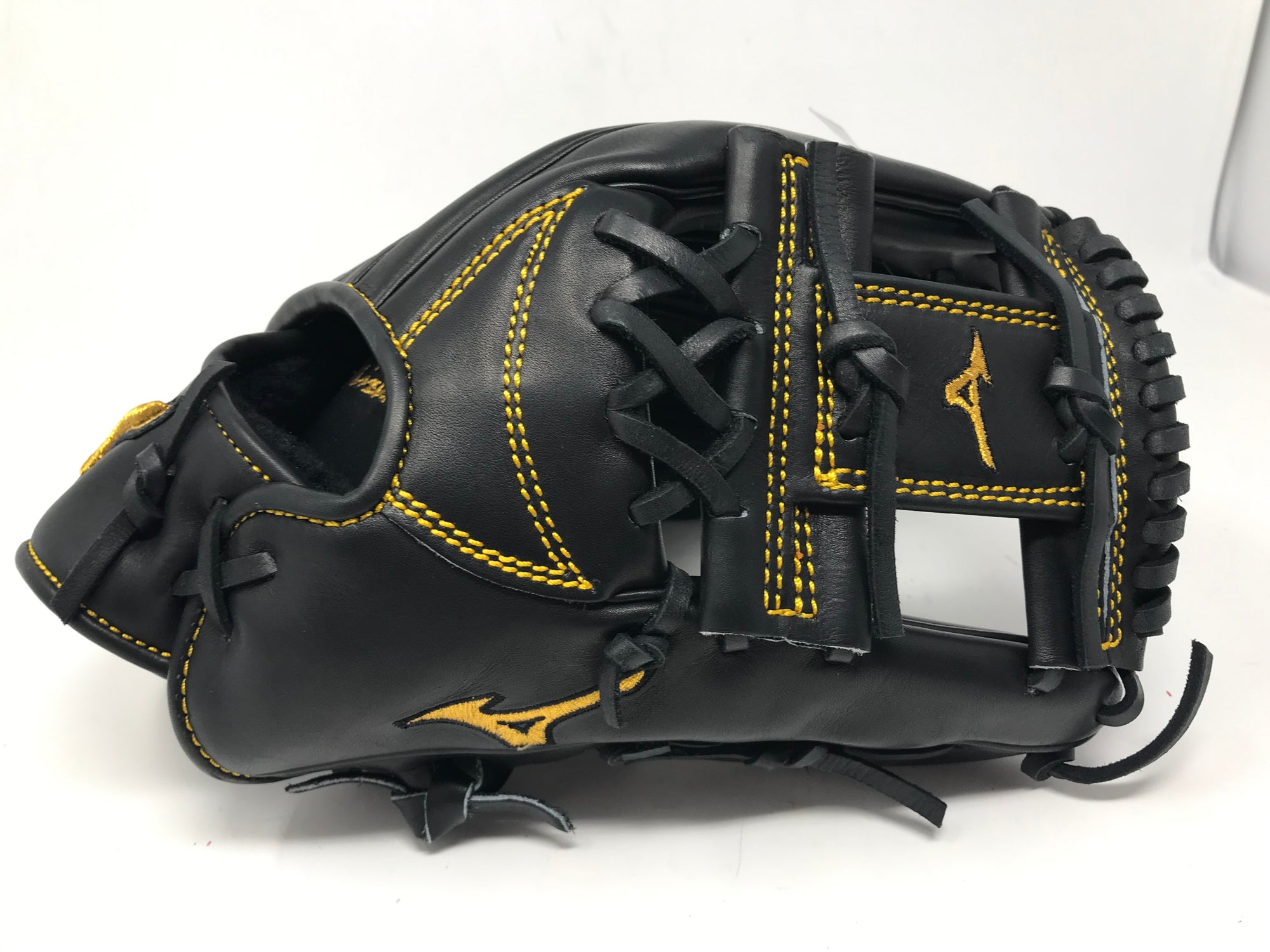 12.75 Inch Customizable Mizuno GMP7C Pro Limited Baseball Glove