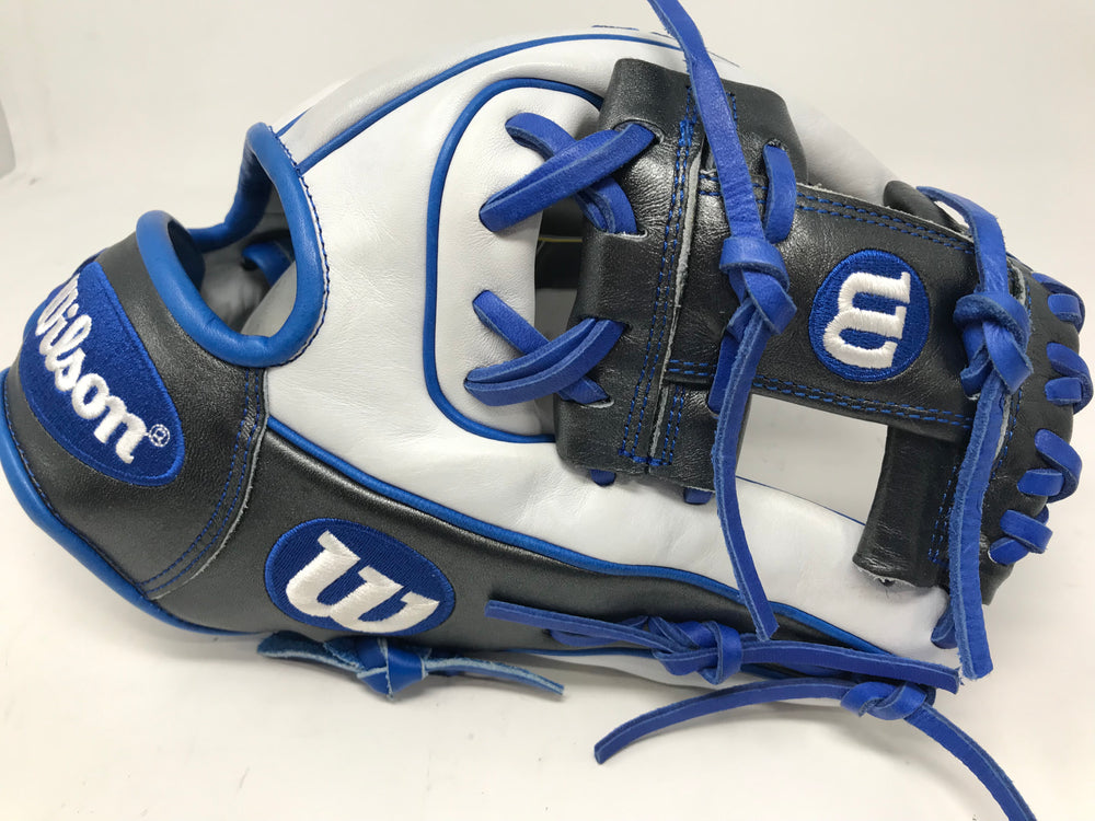 New Wilson A2000 Superskin 11.25" Baseball Glove Blue/White RHT