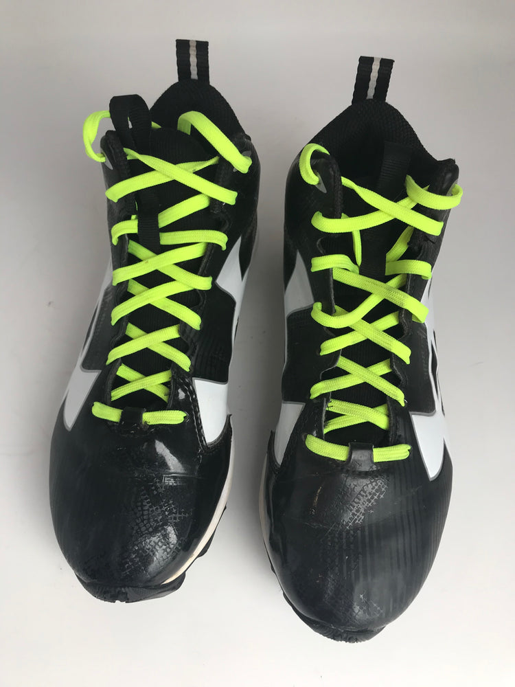 New Under Armour Kids UA Crusher RM Jr. Football Youth 4.5Y Blk/White Molded Cleat