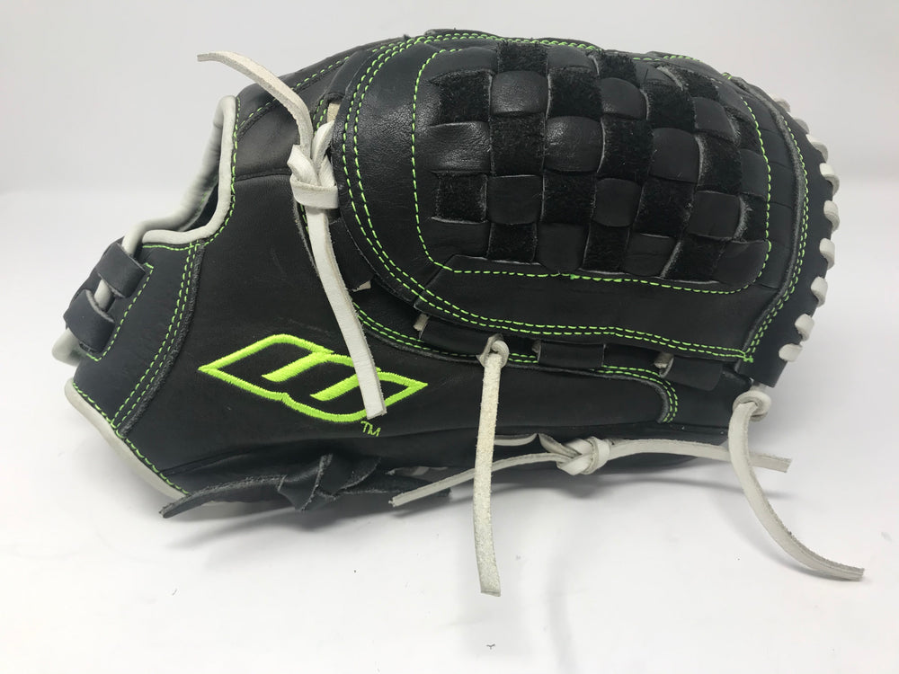 New Worth RHT C120BBW Century Series 12" Fastpitch Softball Glove Blk/Wht/Grn