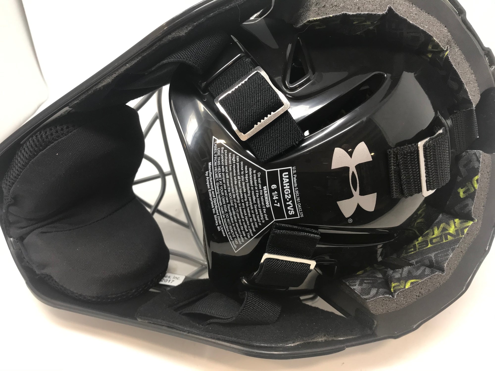 Under Armour Adult Pro 4 Series Catcher's Set