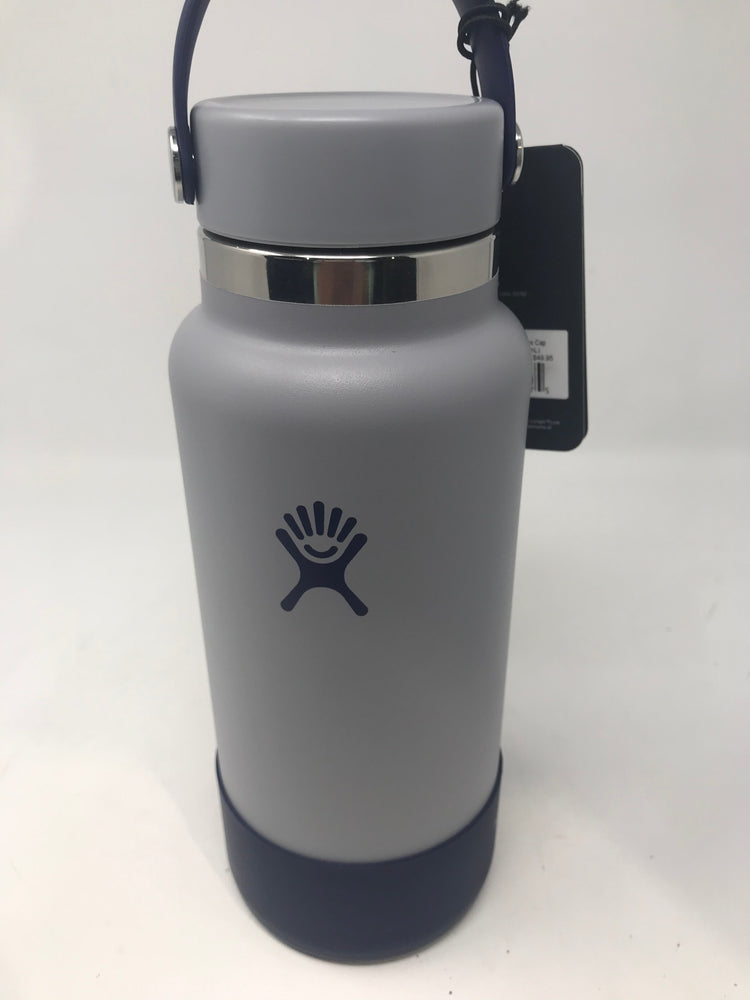 New Other Hydro Flask Movement Collection 32 oz Wide Mouth Bottle Gray –  PremierSports