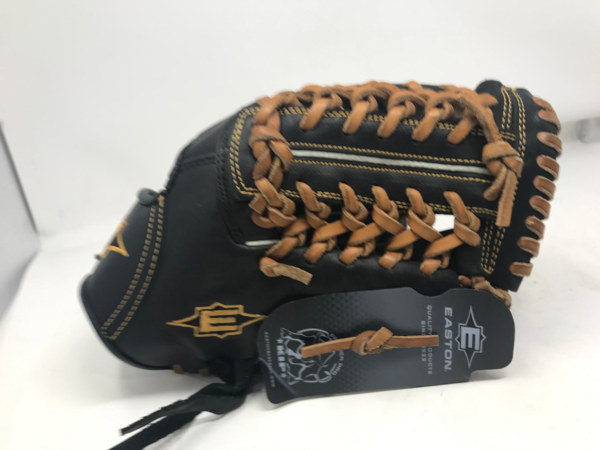 Gant baseball easton noir vintage retro ex 125 1 b avec ball à Fontaine Gant baseball easton noir vintage retro ex 125 1 b avec ball à Fontaine