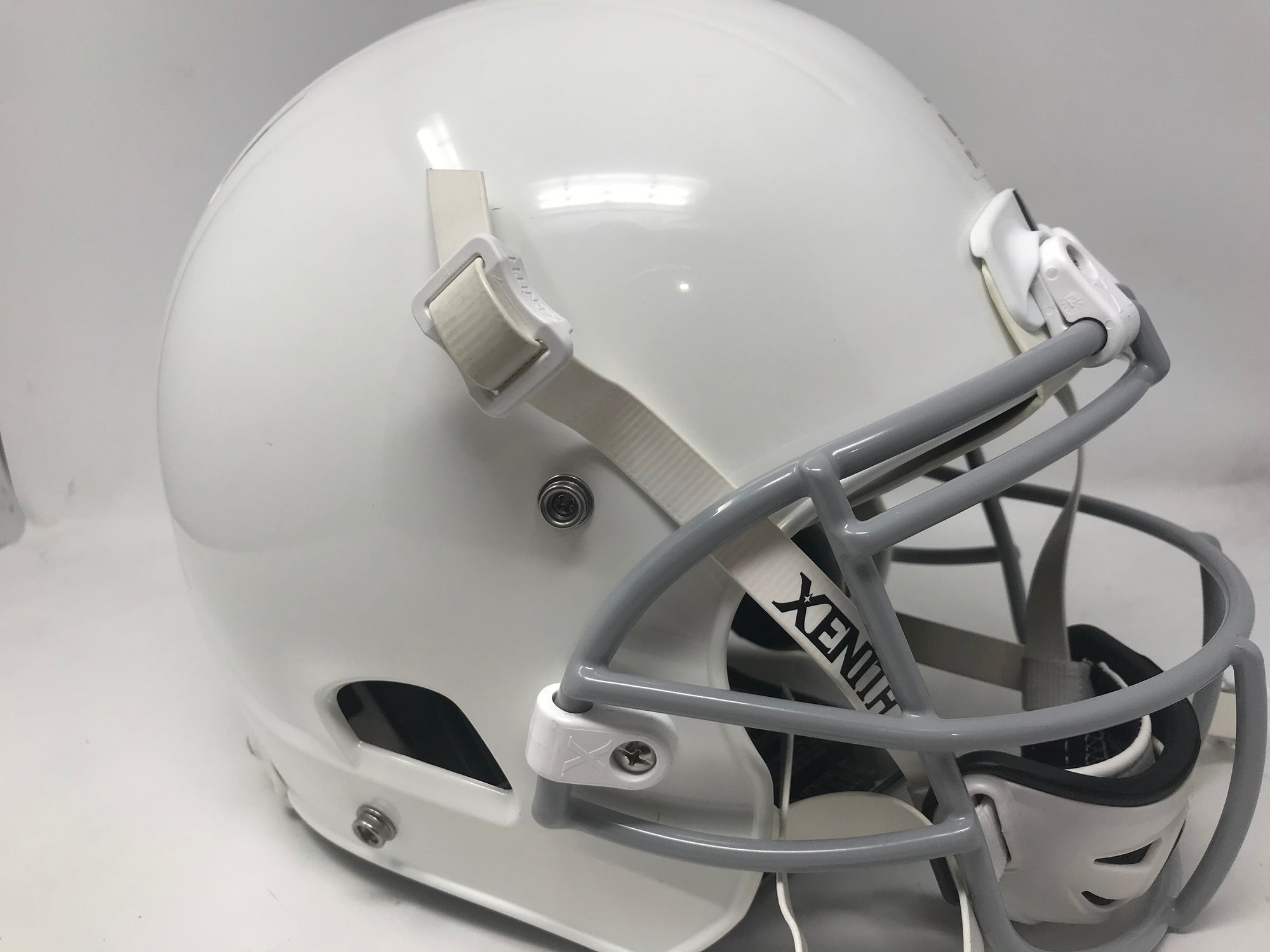 New Other Xenith X2E 5-Star Rated Youth Large Football Helmet White/Gr – PremierSports New Other Xenith X2E 5-Star Rated Youth Large Football Helmet White/Gr – PremierSports