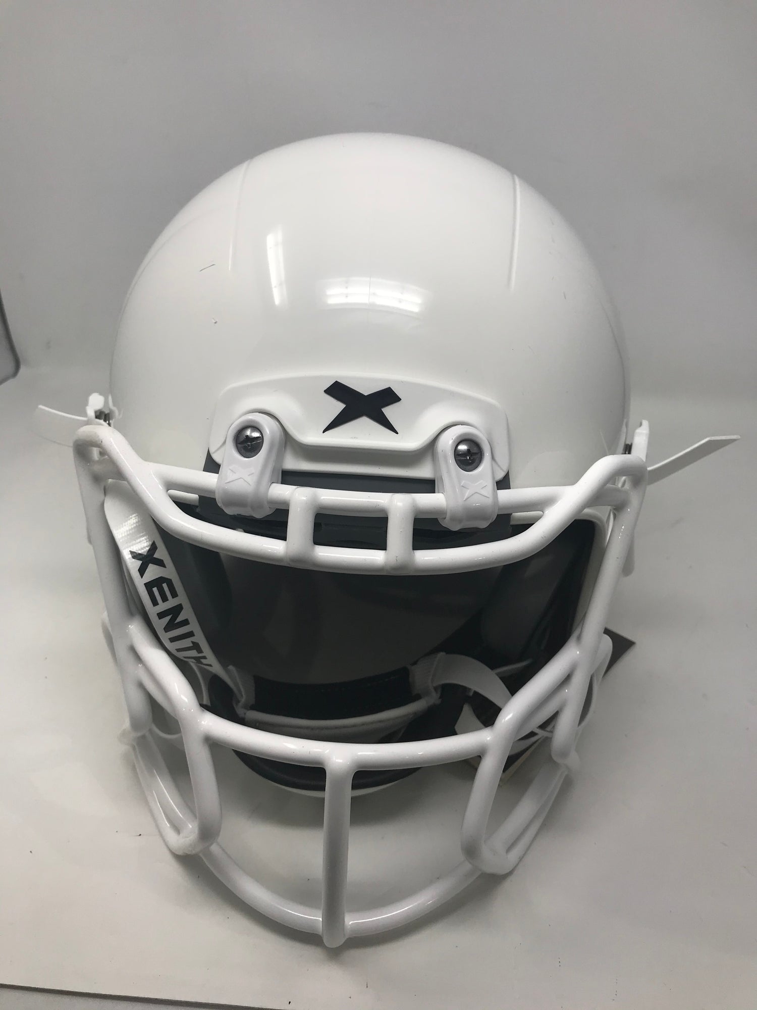 Xenith X2E Youth NOCSAE Football Helmet Size Youth Large Color