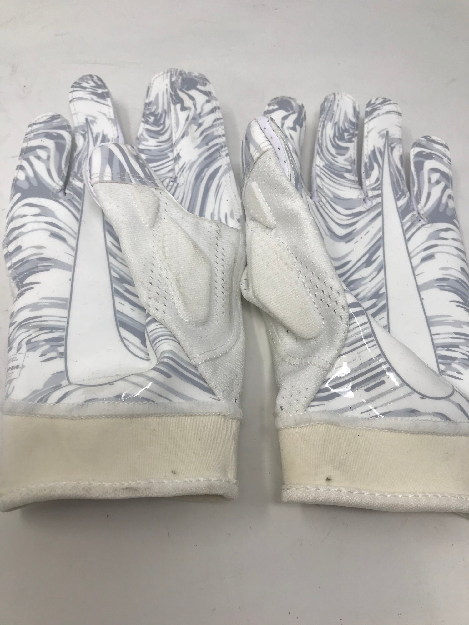 nike men's superbad 5.0 football gloves