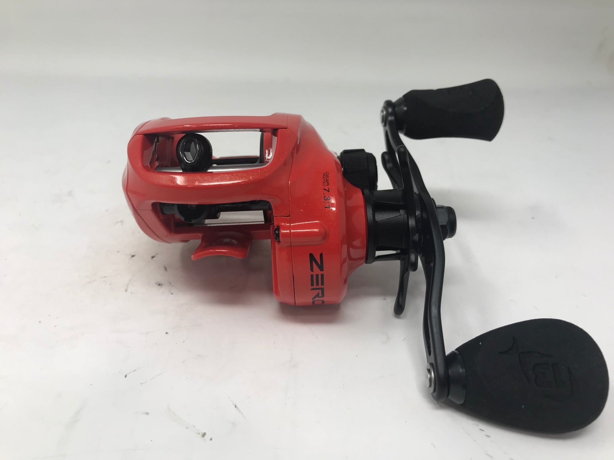 New 13 FISHING Concept Z3 Baitcast Reels Left Handed Red/Black Graphit – PremierSports New 13 FISHING Concept Z3 Baitcast Reels Left Handed Red/Black Graphit – PremierSports