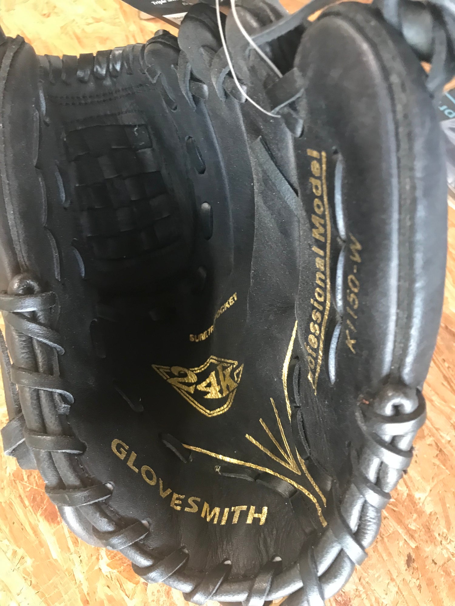 New Glovesmith 24K Series Glove K1275 RHT Baseball Glove Black
