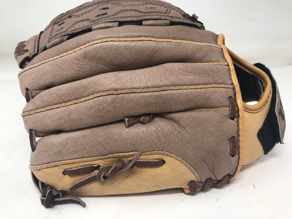 New Wilson A440 Series 11.5" A0440-115-BR Yth Fastpitch Softball Glove Brown