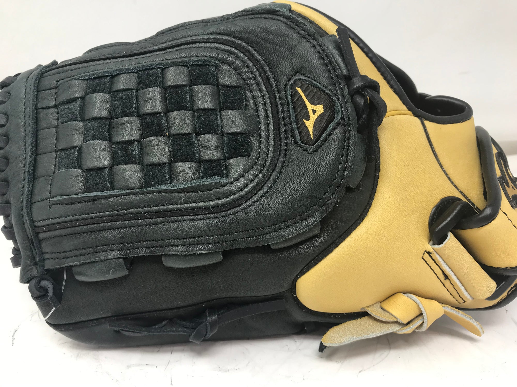 New Mizuno Supreme GSP1253 12.50-Inch Softball Fielder's Mitt LHT