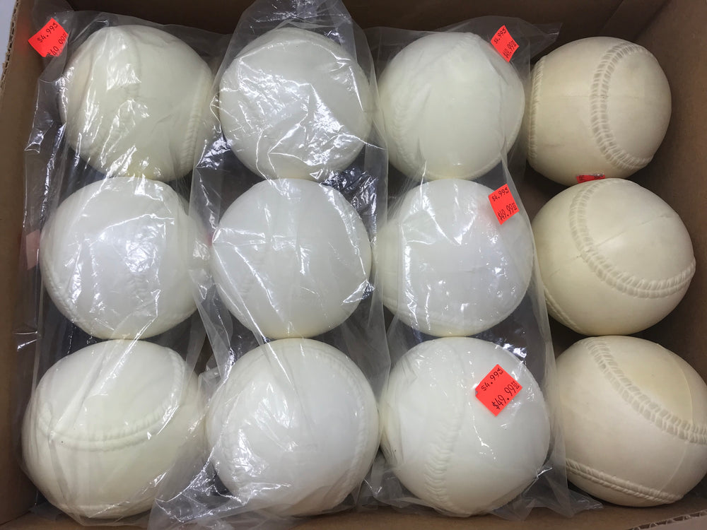 New Other Wilson Hitting Streak Pitching Machine Softballs 12 Inch White (1DZ)