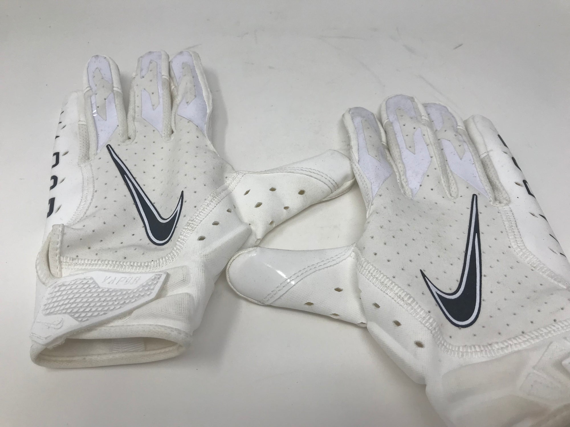 Used Nike Men's Vapor Jet Football Receiver Gloves Large White