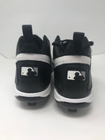 New Reebok Vero FL CU Mid Mens 8.5 Black/White Baseball Molded Cleats