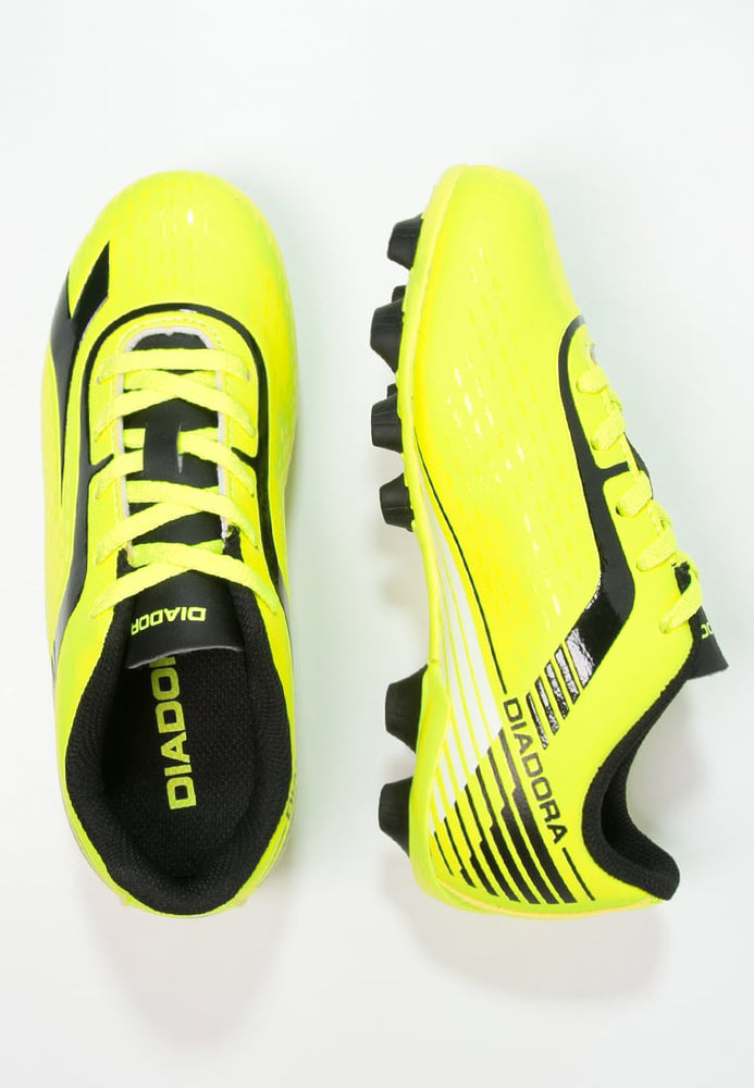 New Diadora Men's 11.5 7fifty Mg14  Soccer Molded Cleats Black/Yellow